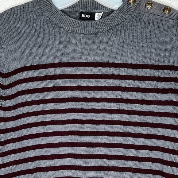 BDG Sweater - Picture 2 of 9